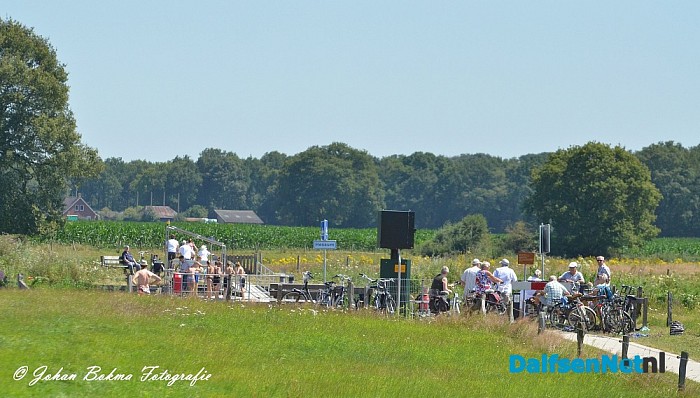 Pontje bediende vandaag menig passant - Foto: Johan Bokma