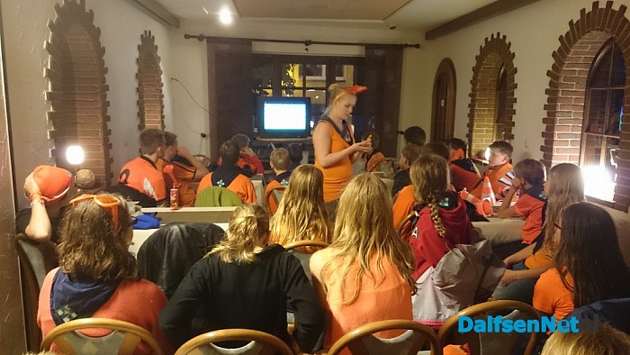 Dalfser Scouts kijken op zomerkamp in Duitsland ook mee - Foto: Robert Bril