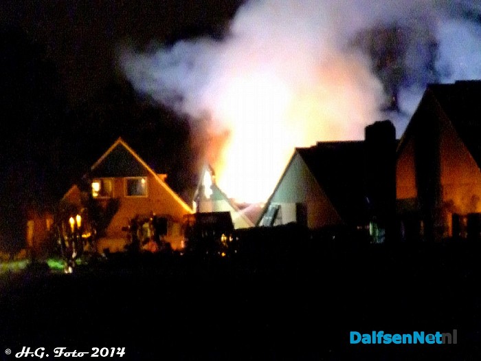 Schuurbrand boerenbedrijf de Bese - Foto: H.G. Foto