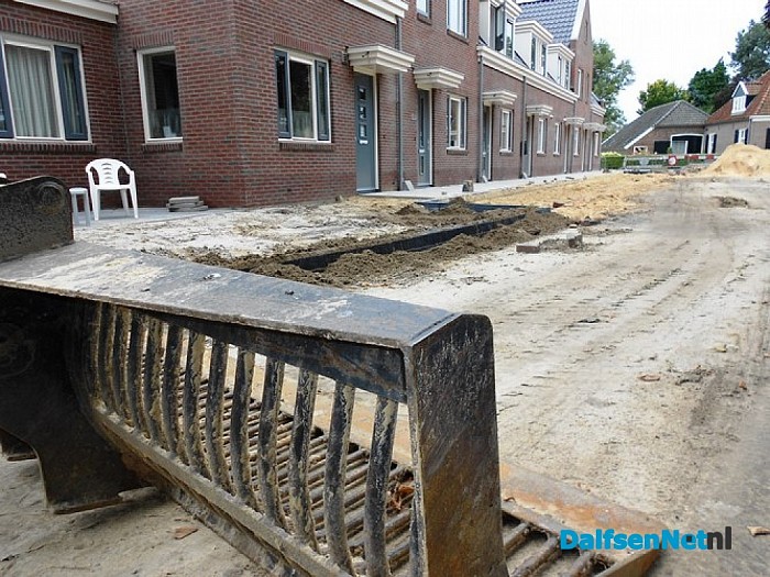 Ook laatste hand straatwerk locatie Wapen van Dalfsen
