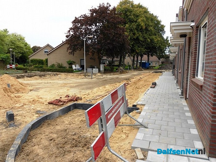 Ook laatste hand straatwerk locatie Wapen van Dalfsen