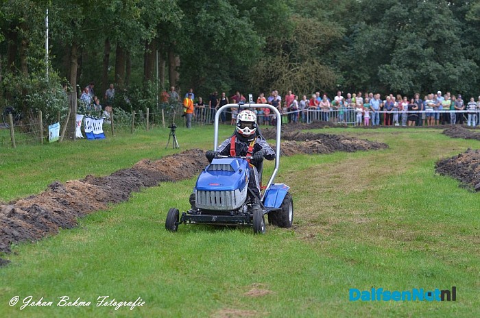 Zitmaaierrace bij Sukerbietenfeest - Foto: Johan Bokma