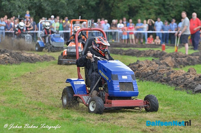 Zitmaaierrace bij Sukerbietenfeest - Foto: Johan Bokma