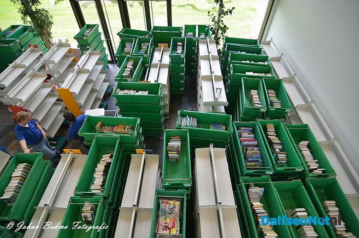 Bibliotheek verhuist - Foto: Johan Bokma