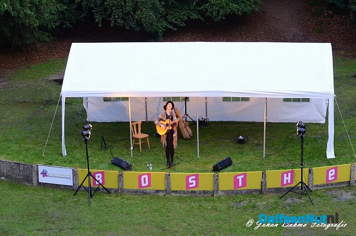 John Hill & Chayah in het Bostheater Ommen. - Foto: Johan Bokma