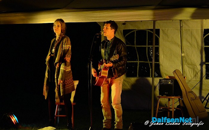 John Hill & Chayah in het Bostheater Ommen. - Foto: Johan Bokma