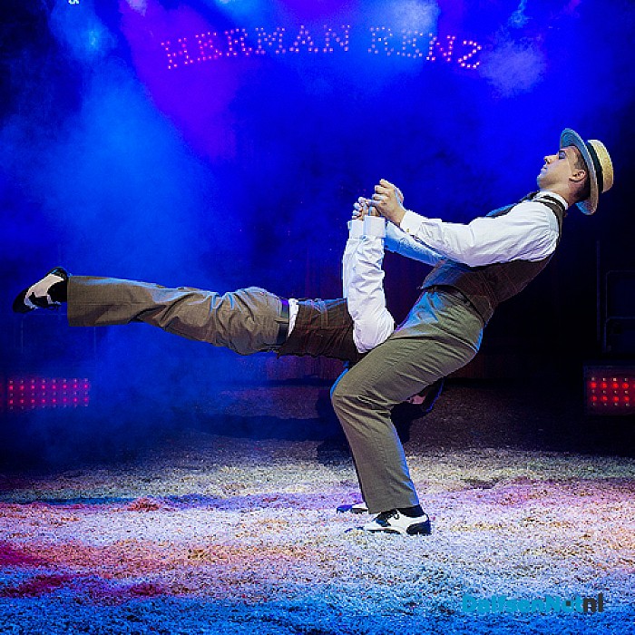 Circus Herman Renz kondigt komst naar Zwolle aan