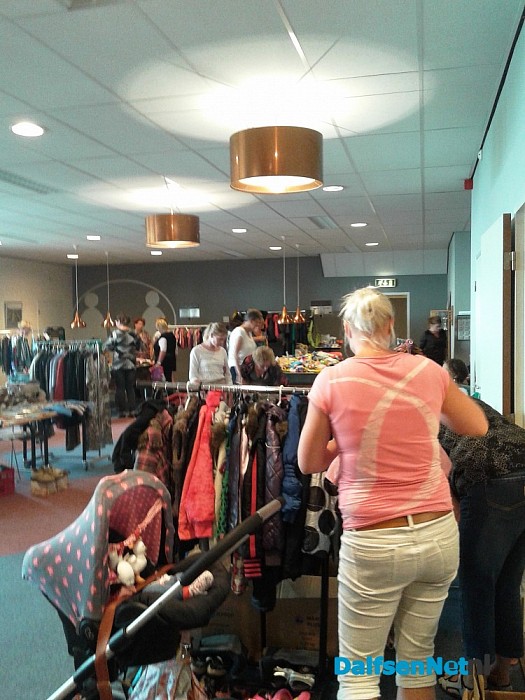 kleding en speelgoed beurs