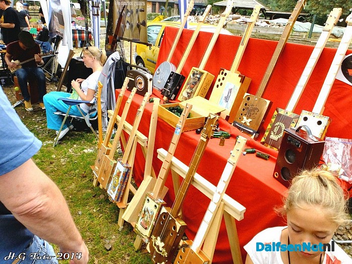 1e cigarbox guitar festival een succes. - Foto: H.G. Foto