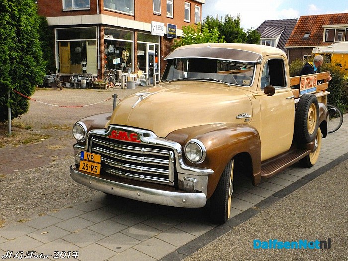 Eerste Mansier oldtimer toertocht. - Foto: H.G. Foto