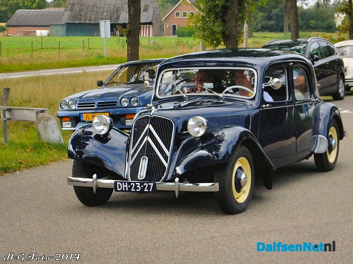 Eerste Mansier oldtimer toertocht. - Foto: H.G. Foto