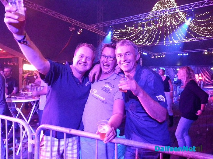 Eerste avond KachelFM reuze gezellig - Foto: Robert Bril