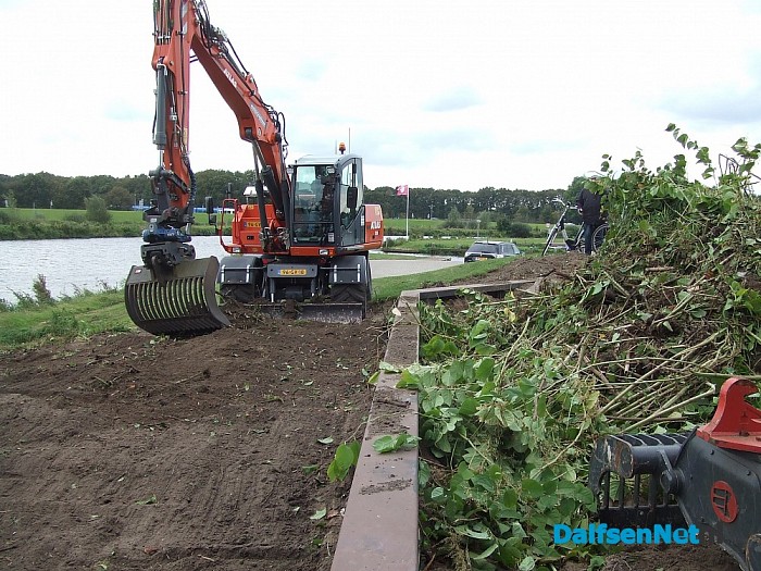 Aanleg nieuwe oever waterfront gestart