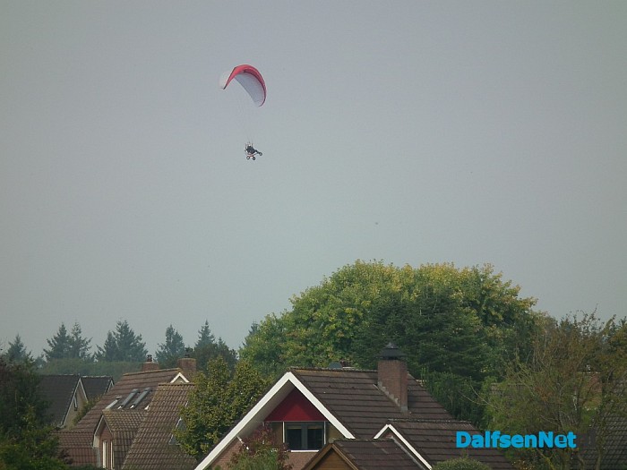 Paramoteurs boven Hoonhorst - Foto: Robert Bril