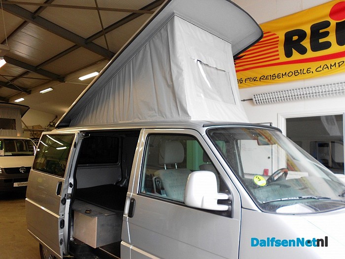 In Heino bouwen ze campers in, bij Aart