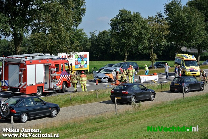 Ongeval Hessenweg met paardentrailer - Foto: Niels Jansen
