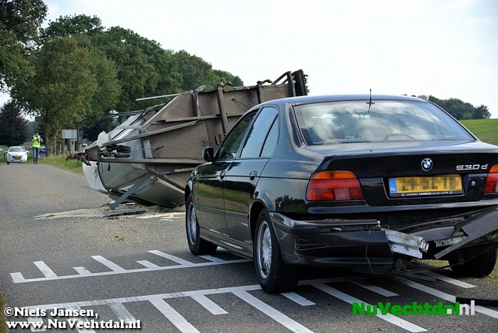 Ongeval Hessenweg met paardentrailer - Foto: Niels Jansen