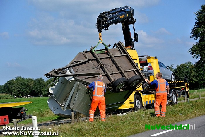 Ongeval Hessenweg met paardentrailer - Foto: Niels Jansen