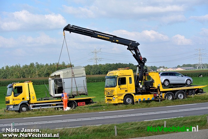 Ongeval Hessenweg met paardentrailer - Foto: Niels Jansen