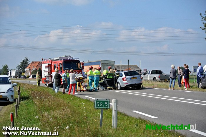 Ongeval Hessenweg met paardentrailer - Foto: Niels Jansen