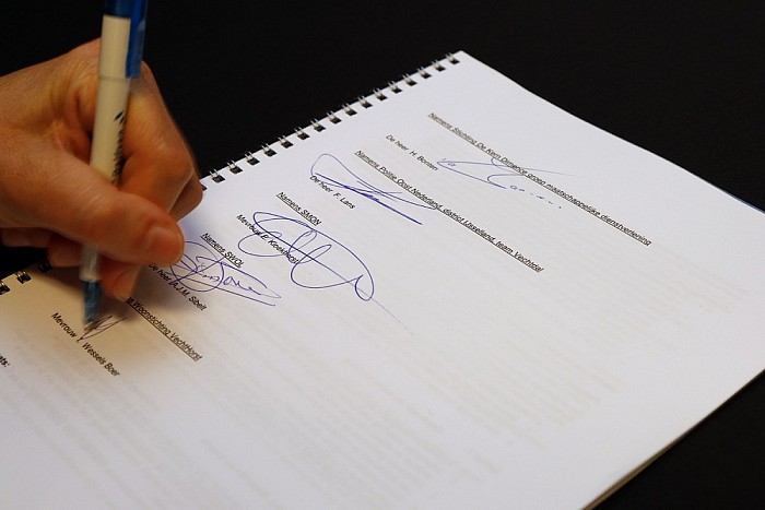Ondertekening convenant Sociale Kern Teams - Foto: Paul Scholten