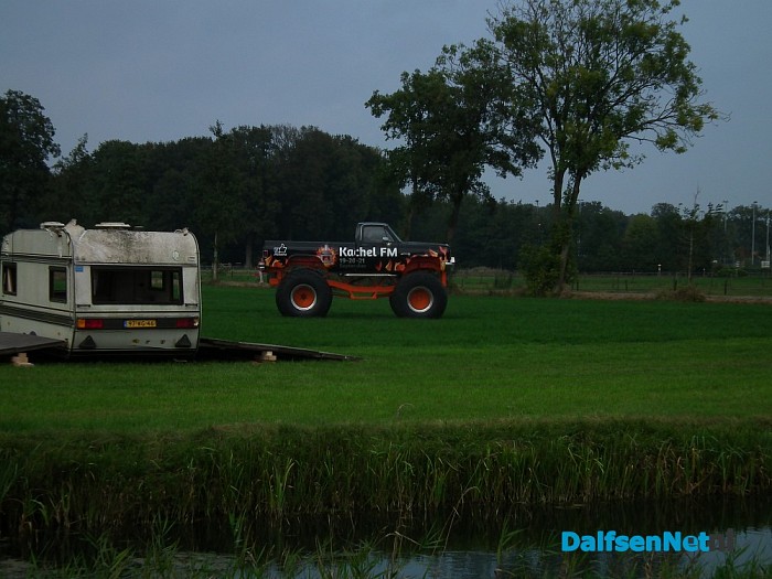 KachelFM sluit af met monstertruck stunt - Foto: Robert Bril