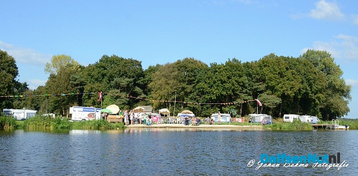 Nieuw strandje aan de Vecht - Foto: Johan Bokma