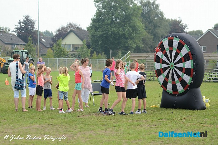 Kinderspelen en de oranjeloop - Foto: Johan Bokma