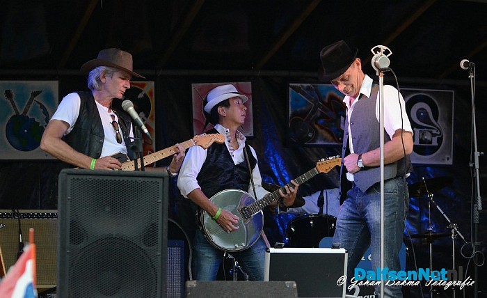 1e cigarbox guitar festival een succes.