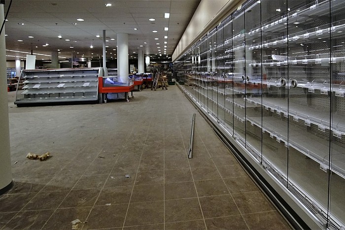Inrichting nieuwe AH vordert snel - Foto: Paul Scholten