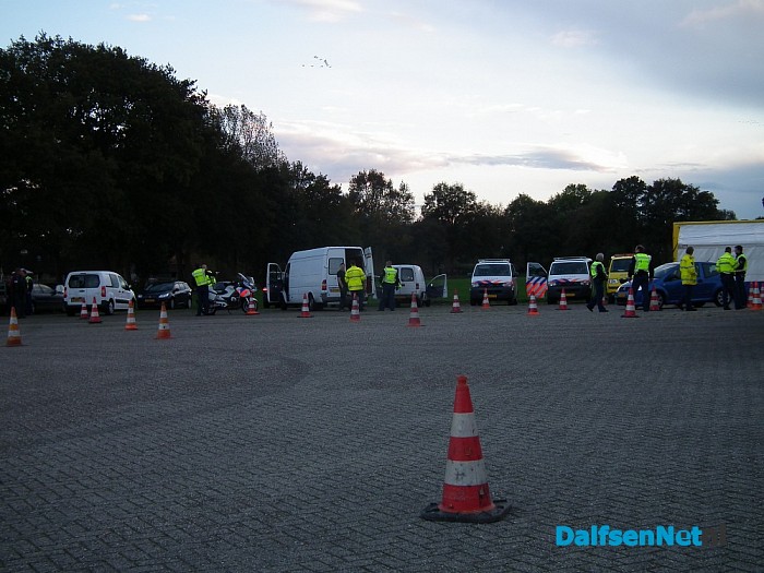 Grote controle politie en belasting bij Oudleusen - Foto: Robert Bril