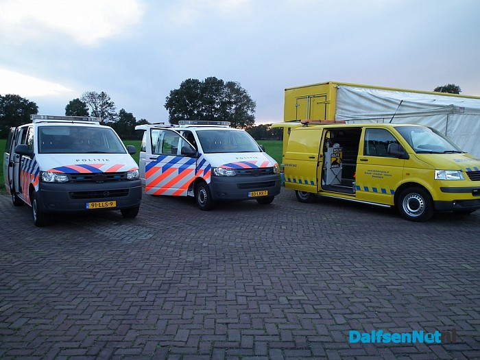 Grote controle politie en belasting bij Oudleusen - Foto: Robert Bril