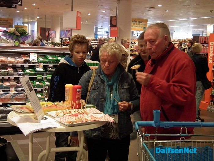 Veel belangstelling voor nieuwe AH - Foto: Robert Bril
