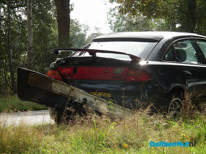 Ongeval tijdens afzetting schuurbrand (update) - Foto: Robert Bril