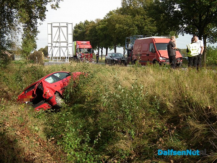 Ongeval tijdens afzetting schuurbrand (update) - Foto: Robert Bril