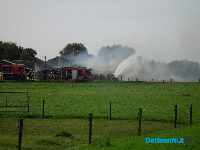 Ongeval tijdens afzetting schuurbrand (update) - Foto: Robert Bril