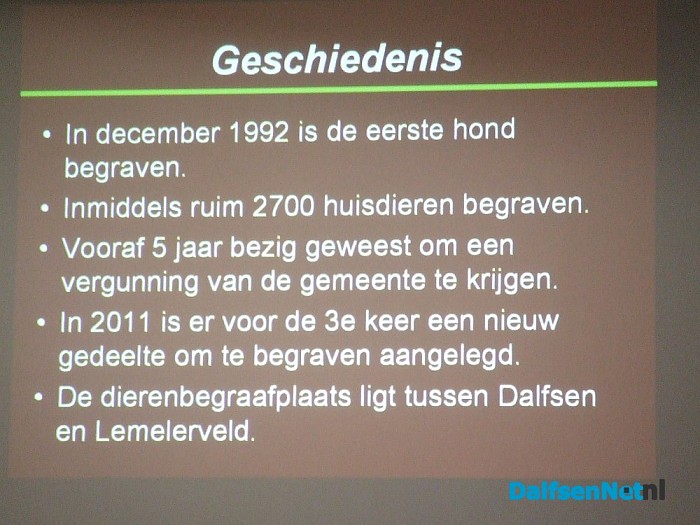 School op bezoek bij dierenbegraafplaats Vennenberg