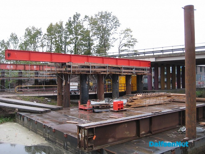 Viaduct Lemelerveld, het takelwerk gaat beginnen