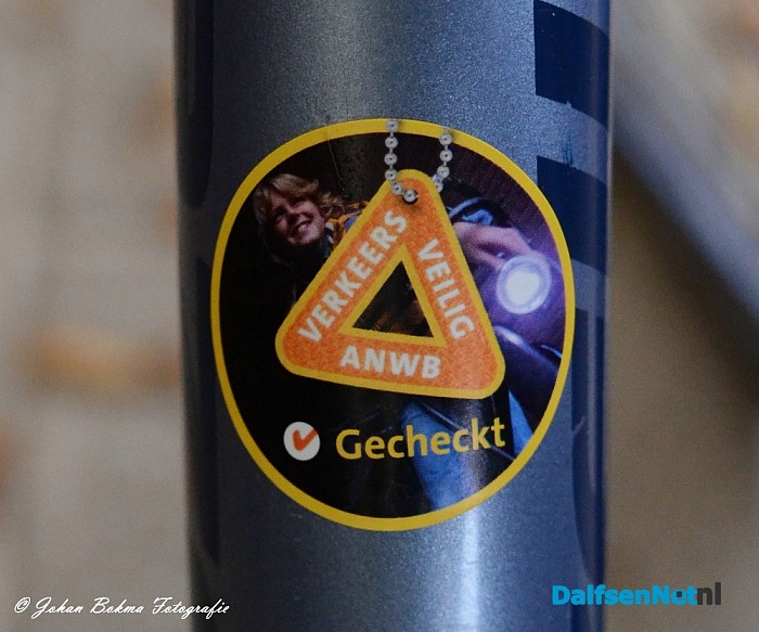 Fietsencontrole bij basisschool de Uitleg - Foto: Johan Bokma