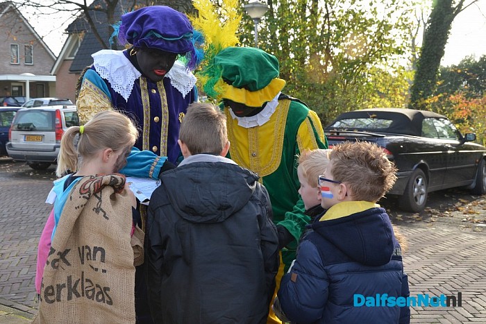 Sinterklaas bracht ook in Lemelerveld een bezoek