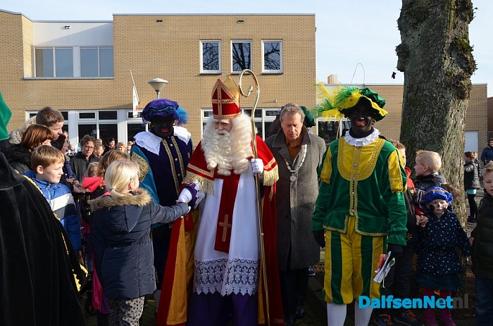 Sinterklaas bracht ook in Lemelerveld een bezoek