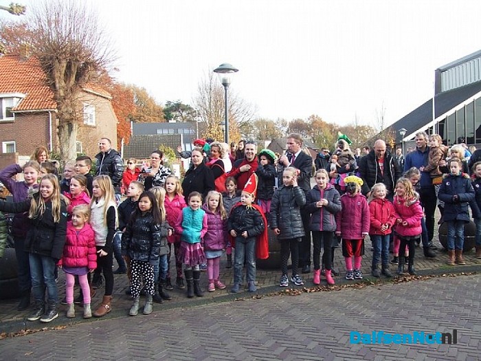 Zwartepiet valt van kerktoren in Hoonhorst (Update)
