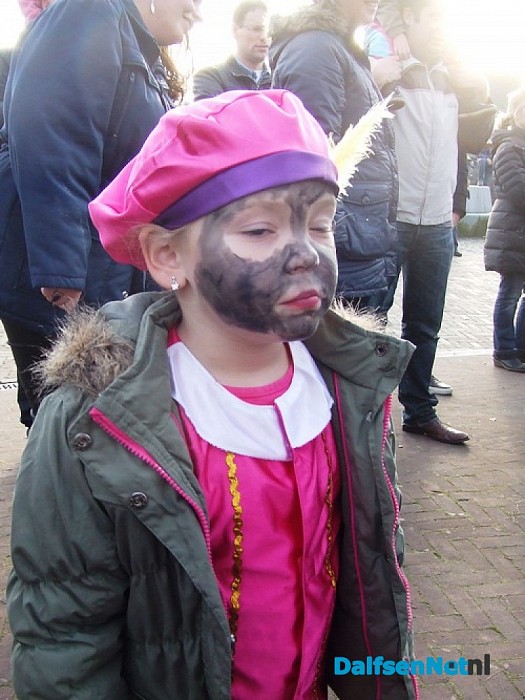 Zwartepiet valt van kerktoren in Hoonhorst (Update)