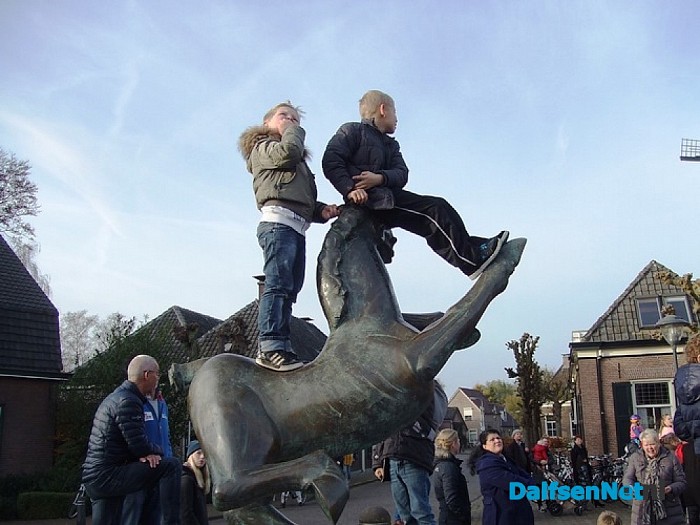Zwartepiet valt van kerktoren in Hoonhorst (Update)