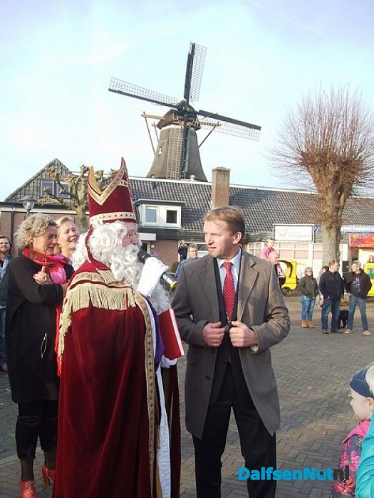 Zwartepiet valt van kerktoren in Hoonhorst (Update)