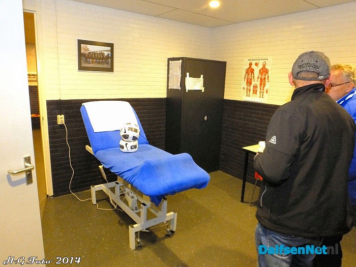 Nieuwe kleedkamers geopend. - Foto: H.G. Foto