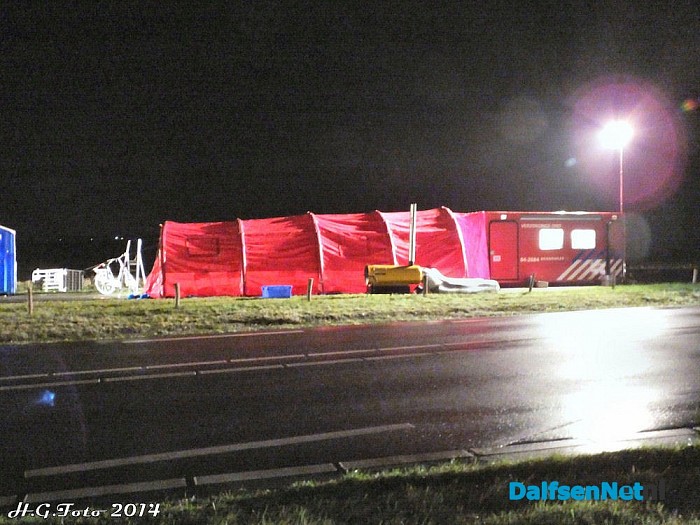 Foto update (23.30 uur) grote brand Hessenweg Dalfsen. - Foto: H.G. Foto