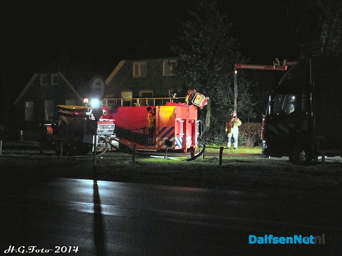 Foto update (23.30 uur) grote brand Hessenweg Dalfsen. - Foto: H.G. Foto