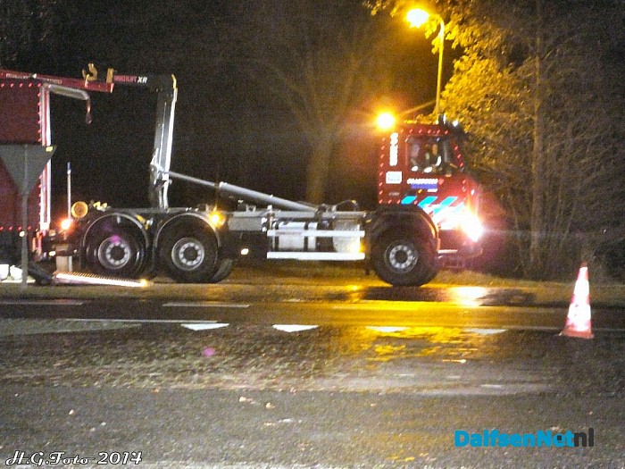 Foto update (23.30 uur) grote brand Hessenweg Dalfsen. - Foto: H.G. Foto