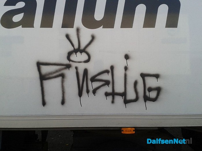 Graffitispuiter ook op industrieterrein bezig